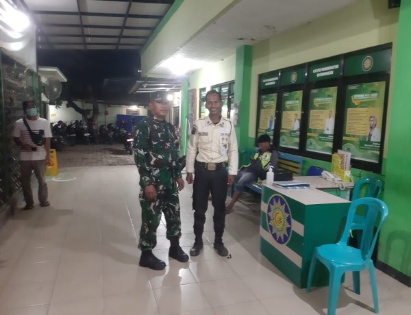 Patroli Malam Koramil Kutowinangun Jaga Keamanan Kota, TNI dan Warga Perkuat Sinergi Kamtibmas